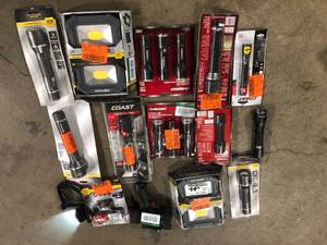 lot 15 image: Lot of Mixed Flashlights  Customer Returns See Pictures