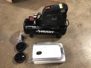 lot 30 image: 8G 150 PSI Hotdog Air Compressor by Husky Customer Returns See Pictures