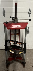lot 14 image: Branick Model 7200 Strut Spring Compressor