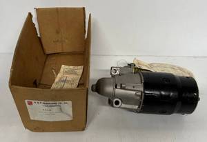 lot 54 image: 1965-1979 Automatic Transmission Two Bolt Starter (Rebuilt)