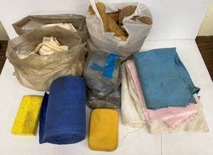 lot 152 image: Tote Full Of Misc. Rags