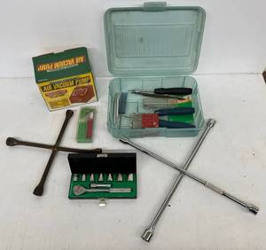 lot 171 image: Group Of Misc. Tools Including Vintage Thorton Brand 38 Socket Set And More