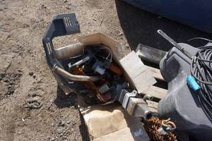 lot 7 image: 2008 Ford F-550 6.4 Liter Diesel Factory Emission Replacement Kit