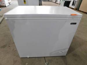 Magic Chef  7.0 cu. ft. Chest Freezer in White