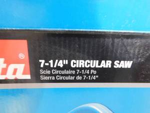 Makita  7-14 in. 15 Amp Corded Circular Saw with Dust Port 2 LED Lights 24T Carbide Blade