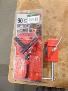 BESSEY  2 in. Capacity 90-Degree Angle Clamp with 1-18 in. Throat Depth