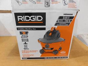 RIDGID  6 Gallon 3.5 Peak HP NXT WetDry Shop Vacuum with Filter, Locking Hose and Accessories