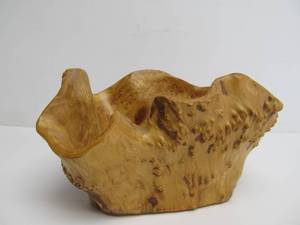 lot 62 image: Handmade Natural Burl Wood Centerpiece Bowl