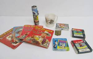 lot 80 image: Group of Vintage CowboyWestern & Other Toys Books etc