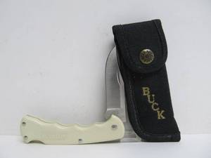 lot 82 image: Like-New BUCK KNIFE Model 422X wCase