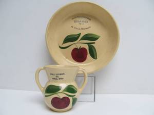 lot 141 image: 2 Piece Vintage WATT Advertising Ovenware 
