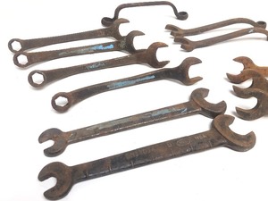 lot 160 image: Large Lot of Early Advertising FORD Wrenches