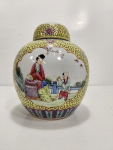 lot 187 image: Signed Vintage Handpainted Chinese Famille Rose Porcelain Lidded Jar