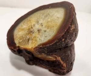 lot 216 image: Large Display Agate