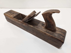 lot 246 image: Large Antique OHIO Tool Company Woodworking Plane