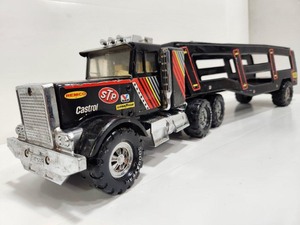 lot 283 image: Large Vintage 80s NYLINT Semi Truck Car Carrier
