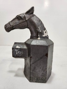 lot 314 image: Old Vintage Aluminum Horse Head Fence Post Finial