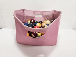 lot 345 image: Large Lot of Vintage Billiard Balls