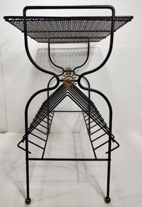 lot 337 image: Excellent Mid Century Wire Record Player or Side Table