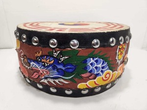 lot 335 image: Great Looking Vintage Korean Drum wPainted Dragon Graphics 