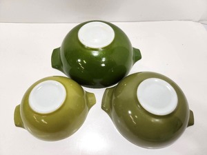 lot 360 image: Set of 3 Vintage PYREX Green Cinderella Nesting Bowls