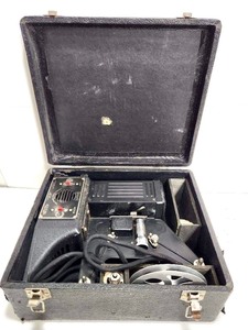 lot 163 image: Vintage 1930s era Art Deco Univex 8mm Movie Projector