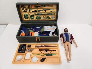 lot 178 image: Vintage GI JOE Adventure Team 12 Figure wFoot Locker & Many Accessories