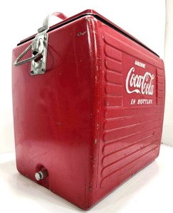 lot 2 image: Vintage 1950s COCA COLA Advertising Picnic Cooler wTray