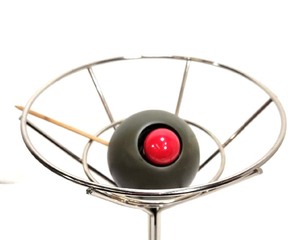 lot 7 image: Working Retro Vintage 90s Signed Chrome Wire Martini Lamp by David Krys