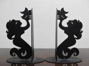 lot 393 image: Starbucks Black Mermaid Siren Metal Decorative Bookends