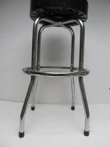 lot 395 image: Industrial NOS Brand Mechanics Shop Stool