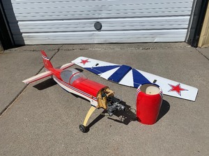 lot 401 image: Nice Large RC Airplane wEngine