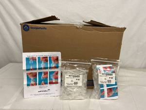 MSRP $900  1 CASE 5000 PIECES HEALTH CARE LOGISTICS DISPOSABLE AMPULE BREAKERS 10273 - NO EXPIRATION