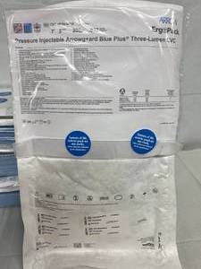MSRP $1600  4 NEW KITS - Pressure Injectable Arrowgard Blue Plus�&nbspThree-Lumen CVCPI CVC KITS 3-L 7 FR X 20 CM AGB Expiration 923 PLEASE SEE DESCRIPTION FOR WHAT IS INCLUDED IN THESE KITS