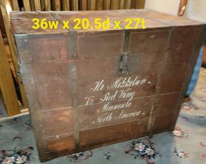 lot 11 image: Large Flat Top Swedish Immigrant Trunk