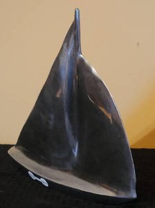 lot 111 image: Canadian Fine Art Silver Sculpture - Hoselton - Sailboat
