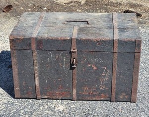 lot 13A image: Antique Wood Immigrant Travel Trunk