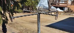 lot 101A image: Iron Bird Feeder Stand