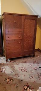 lot 7 image: Vintage Bedroom Chifforobe