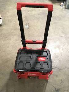 Milwaukee  PACKOUT 22 in. Rolling Tool Box Customer returns Review all pictures
