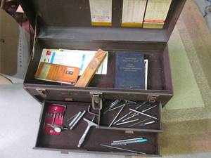 lot 246 image: Vintage Kennedy 7-drawer Electricia...