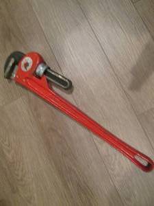 lot 247 image: Heavy duty 24 drop forged jaws pip...