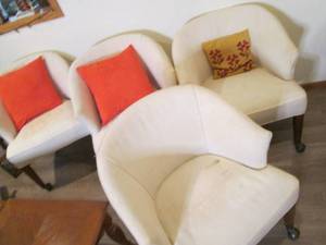 lot 318 image: Set of (4) off-white Upholstered Ba...