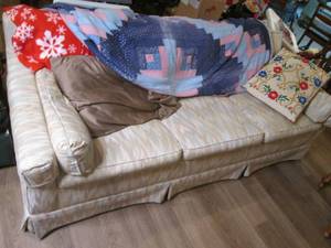 lot 320 image: Vintage Rowe king size sleep-or-sof...