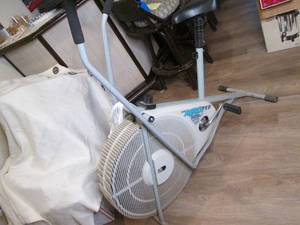 lot 321 image: Weslo Aero 750 dual action calorie ...