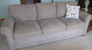 lot 8 image: Beautiful Sand color 3-cushion sofa & loveseat