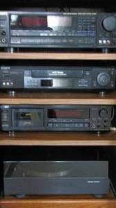 lot 29 image: Multi-Unit home stereo system