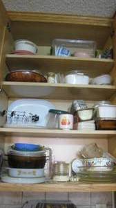 lot 101 image: Pyrex, Plastic, and Metal kitchen helpers