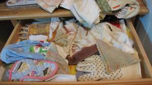 lot 109 image: Oven Mitts and Towels