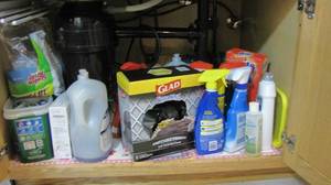 lot 115 image: entire contents of cupboard see pic...